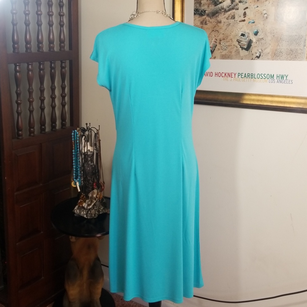 Casual Living blue V neck dress. Size M - Picture 5 of 12